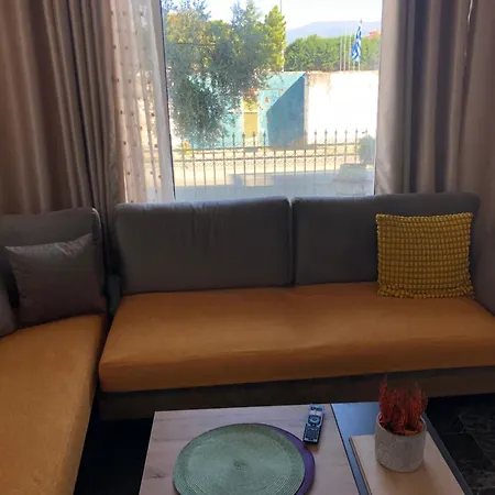 Brand New Renovated By The Stadium