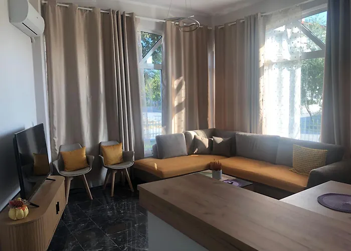 Brand New Renovated By The Stadium Apartamento