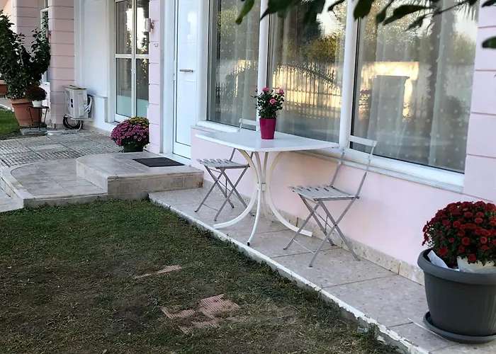Brand New Renovated By The Stadium Apartamento