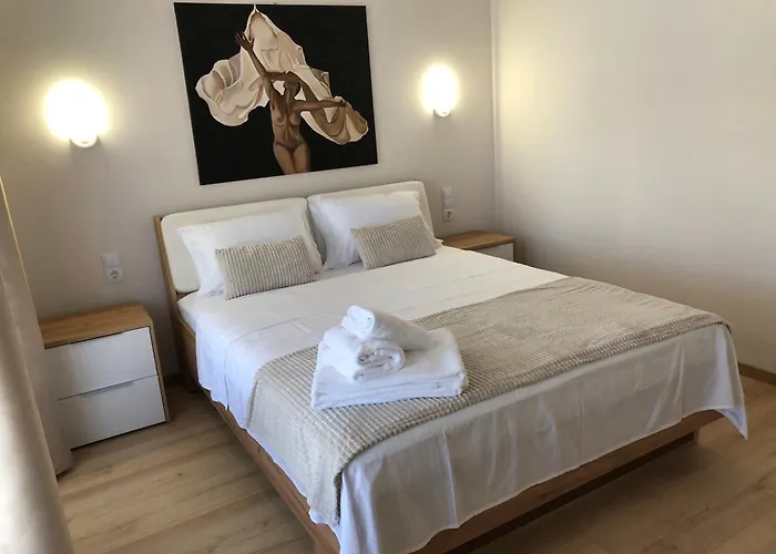Brand New Renovated By The Stadium Apartamento Aridaía